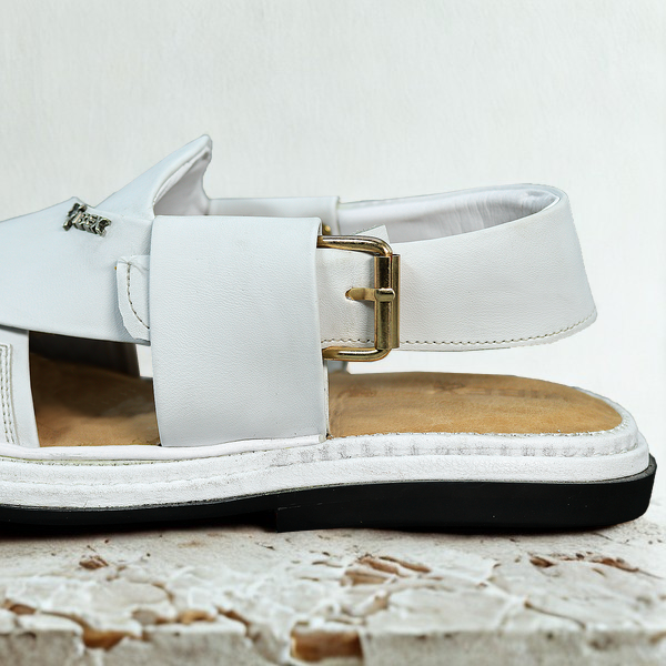 TRIPPLE GEAR PESHAWARI CHAPPALE WHITE